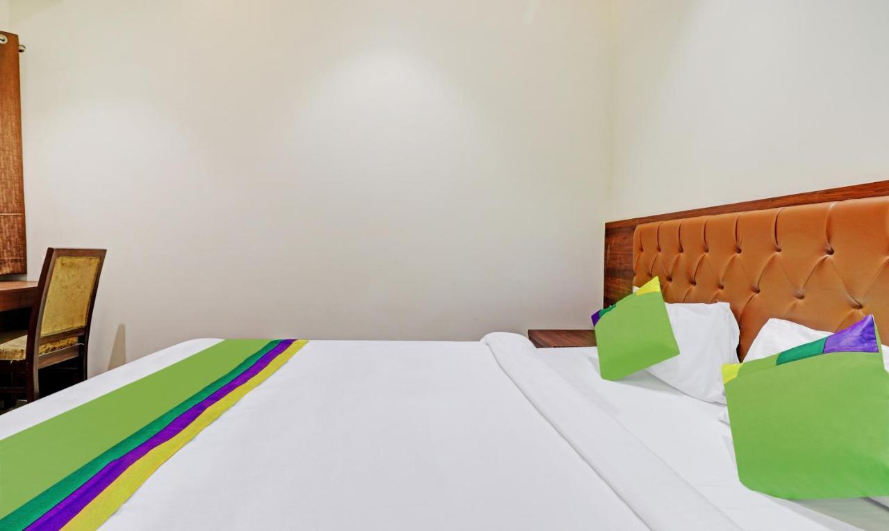 Treebo Trend Gt Palace Fatehabad Road Hotel Agra  Luaran gambar